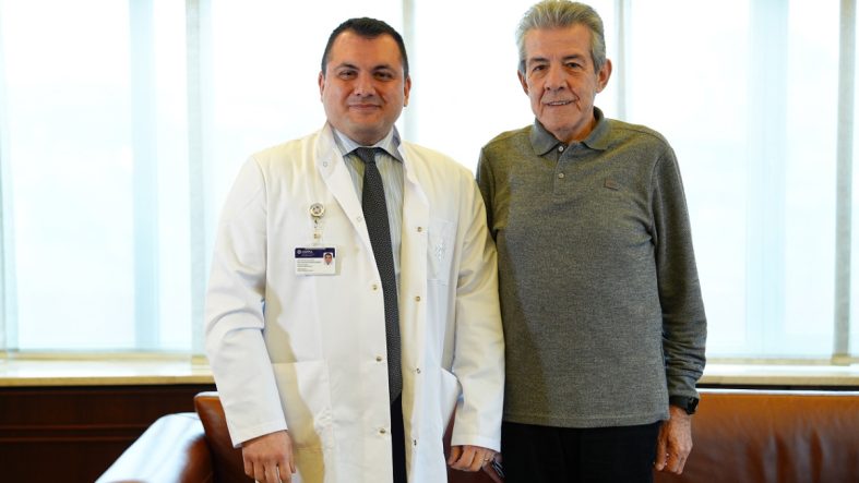 İstanbul'da mide kanseri teşhisi konulan hastanın mücadelesi