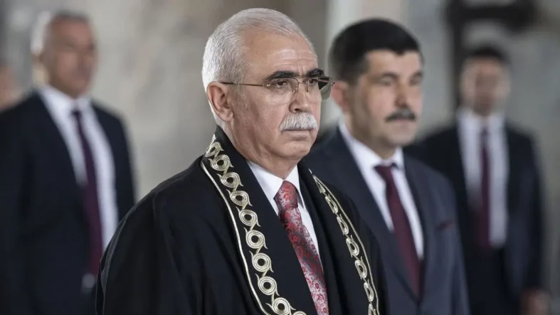 e611eef3-63ff-42e2-be5c-ddd59c887f04