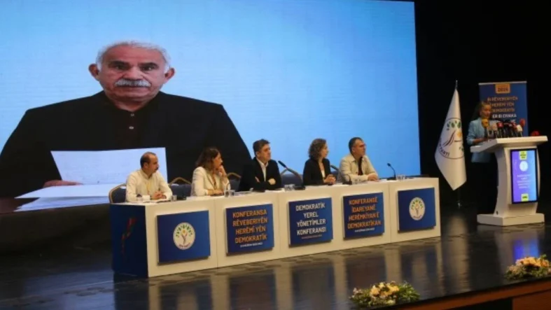 DEM’den “Komün belediyedir, belediye komündür” konferansı