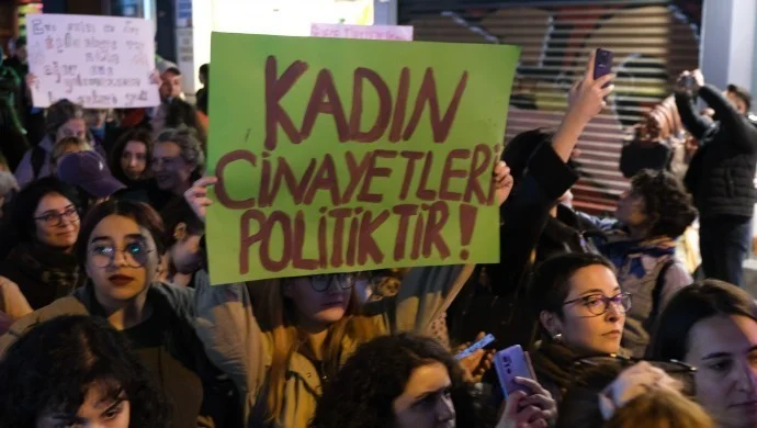 690x390cc-mns-14-02-2026-manisada-bir-kadin-katledildi2